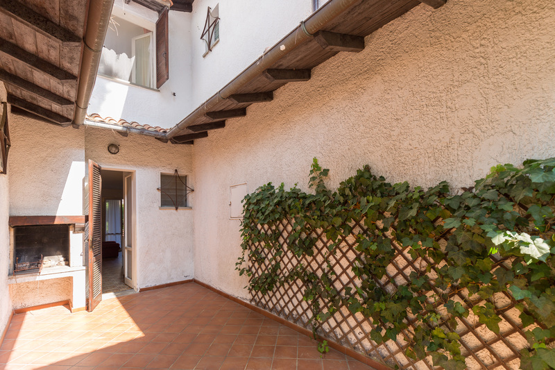 Lido di Spina wynajem willi na dwóch poziomach, z prywatnym ogrodem, klimatyzacją - Villa Patio