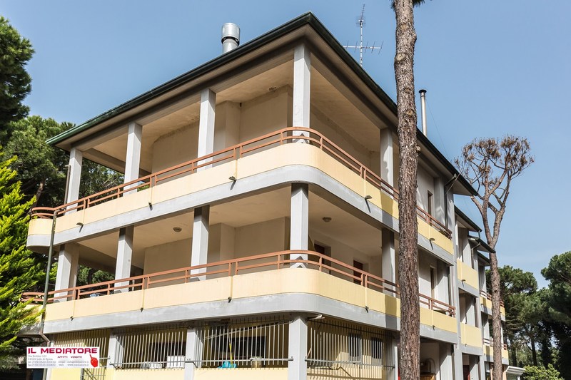 Emilia Romagna Vacation Accommodation. Lido di Spina apartment with 2 bedrooms, Leonardo B1