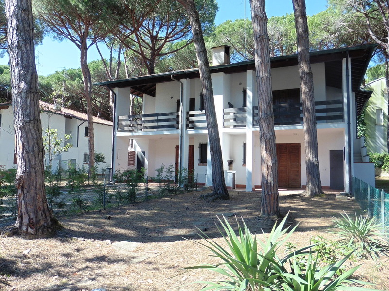 Affitti Lido di Spina zona lago, villetta al 1° piano con giardino privato ed ampia terrazza - Villa Achille 117