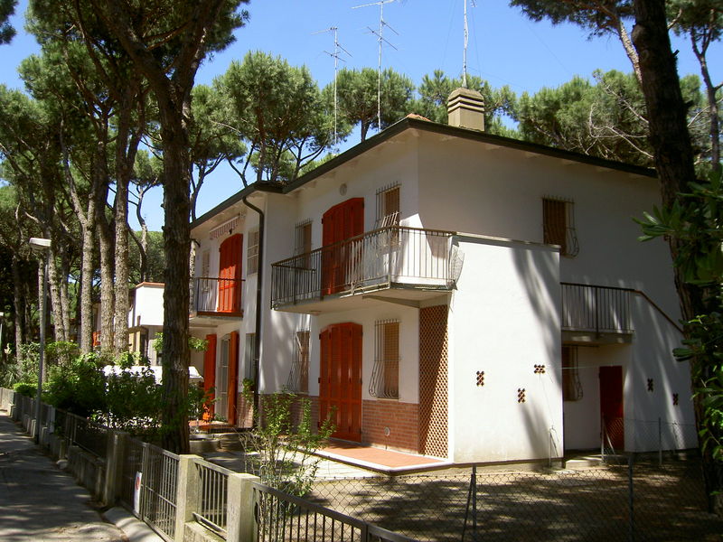 Mieten Ferienhaus Logonovo Bereich, Lido di Spina. Schöne Villa im 1. Stock mit Balkon und Garten, Nähe Meers - Villa Logonovo 37